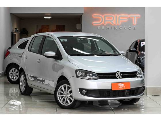 VOLKSWAGEN FOX 1.6 MI ROCK IN RIO 8V FLEX 4P MANUAL VOLKSWAGEN FOX 1.6 MI ROCK IN RIO 8V FLEX 4P MANUAL